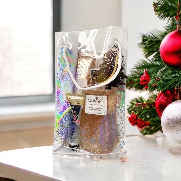 Bath and Body Works Pure Wonder Gift Bag 4 Piece Set Nwt - Picture 2 of 4